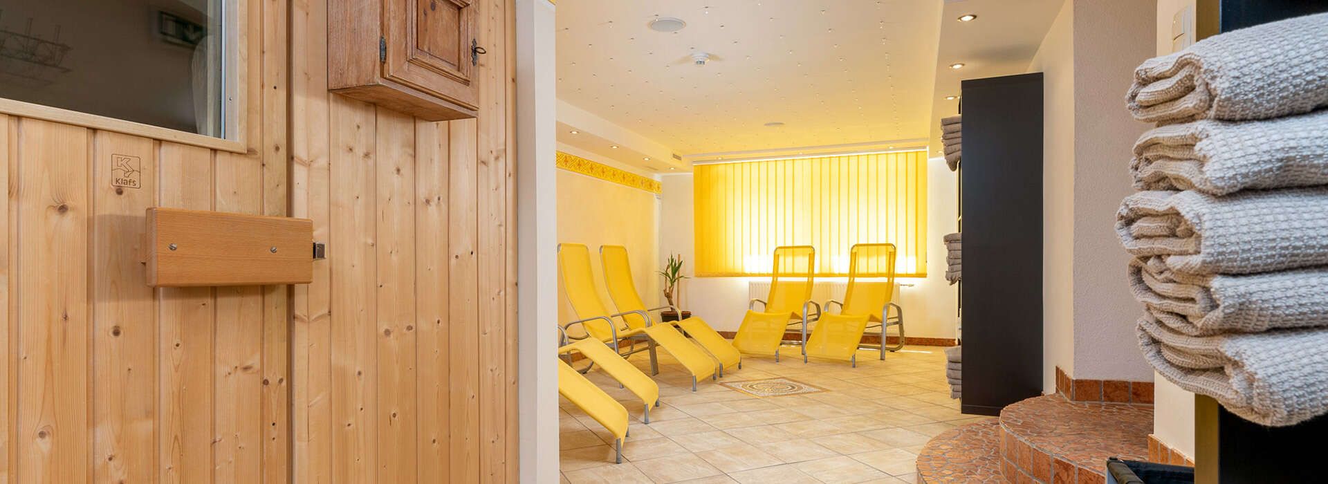 Ruheraum mit Sauna im Hotel Schlossberg Tirol