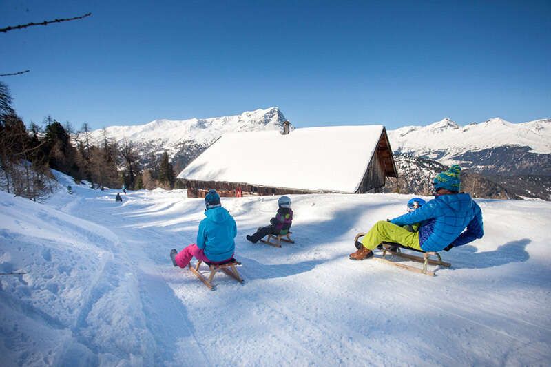 Rodeln mit der Familie im Tiroler Oberland